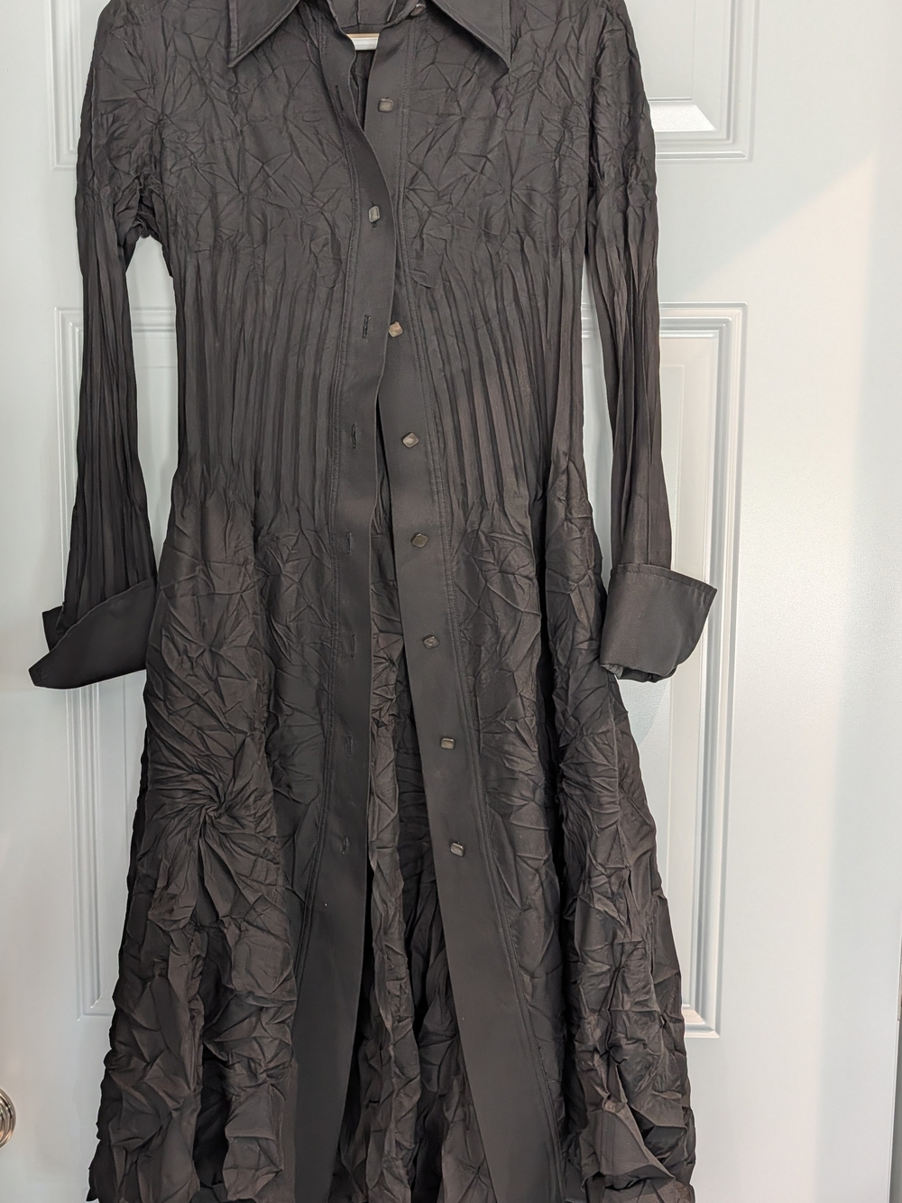 Marie Saint-Pierre Black crinkled shirt dress